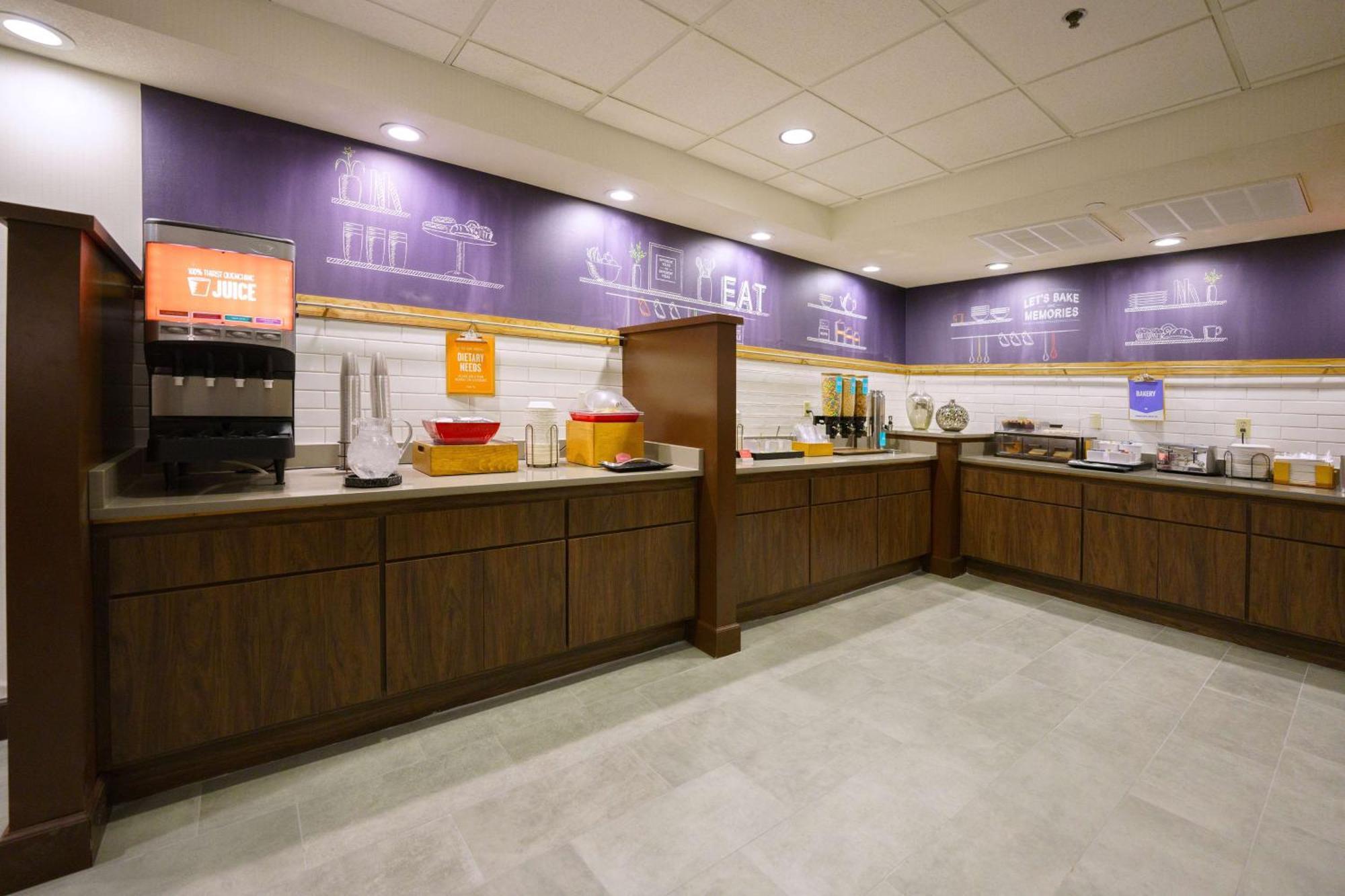 Hampton Inn Hays-North Of I-70 Exteriér fotografie
