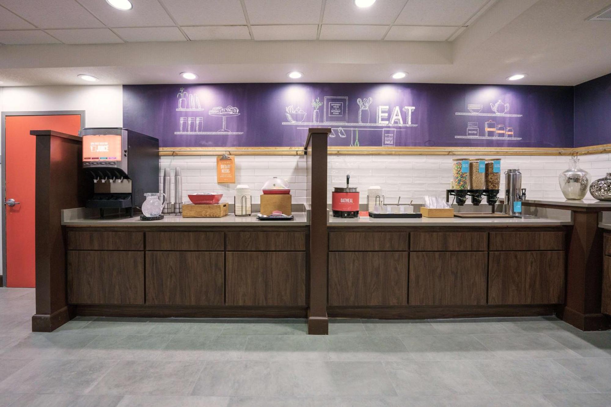 Hampton Inn Hays-North Of I-70 Exteriér fotografie
